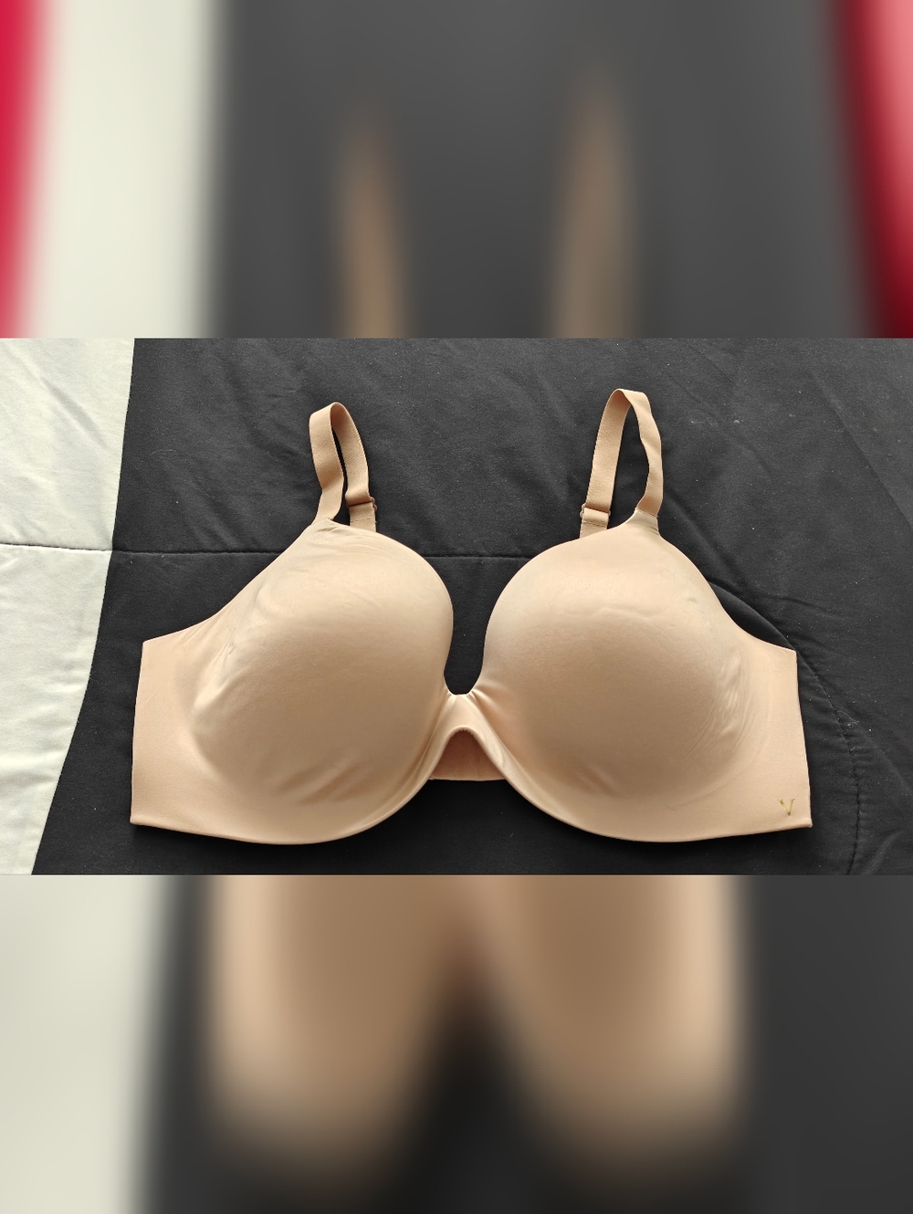 Victoria's Secret Nude Smooth T-Shirt Bra